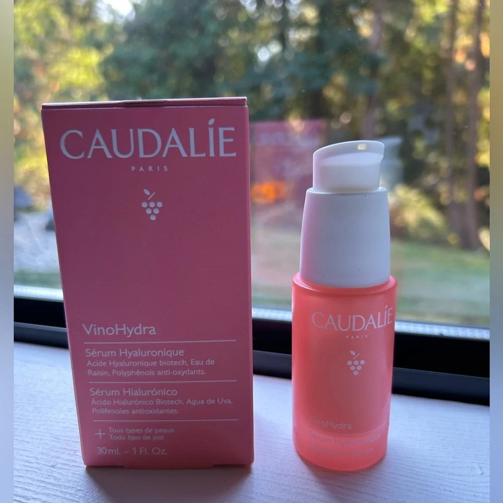 Purchased in France! Caudalie VinoHydra Hyaluronic Serum-Brand new in box - Picture 1 of 3